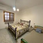 Semesterbostad Casa Sant'anna *